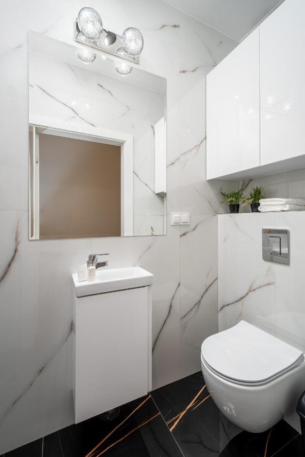 Your Apartments Okrzei 12 Varsovia Exterior foto